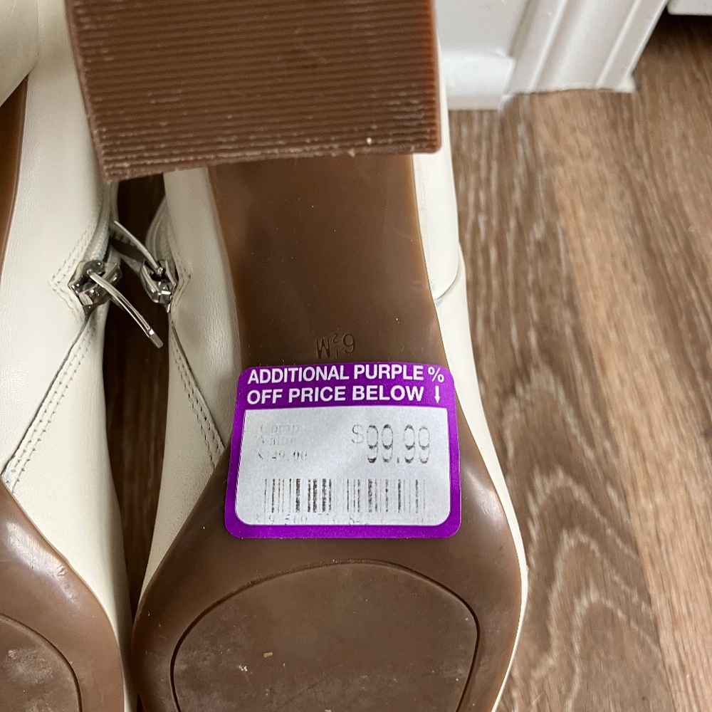 Marc Fisher Nebula Square Toe Bootie in Ivory Size 6.5 - Picture 6 of 6
